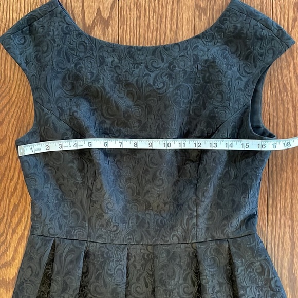 CYNTHIA STEFFE Jacquard textured SKATER cocktail DRESS / BLACK / Box PLEATS 8 - Picture 10 of 14